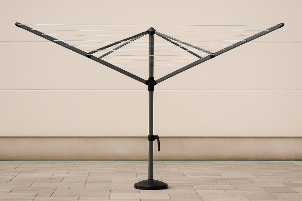 Étendoir à linge parapluie installé sur une terrasse